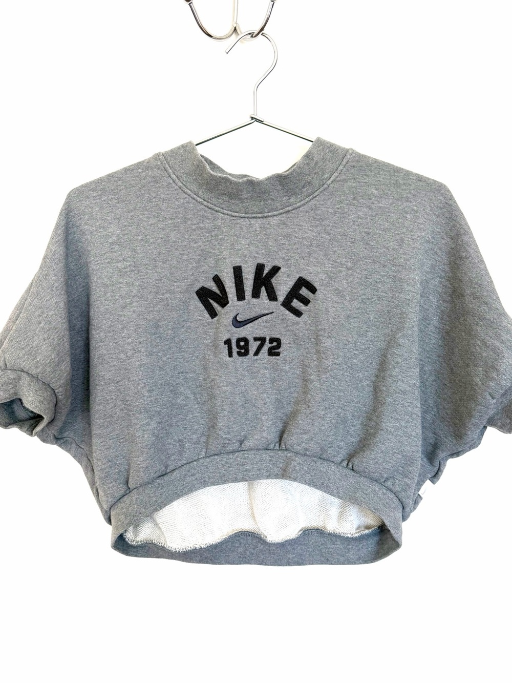 Barry’s x Nike cropped sweatshirt